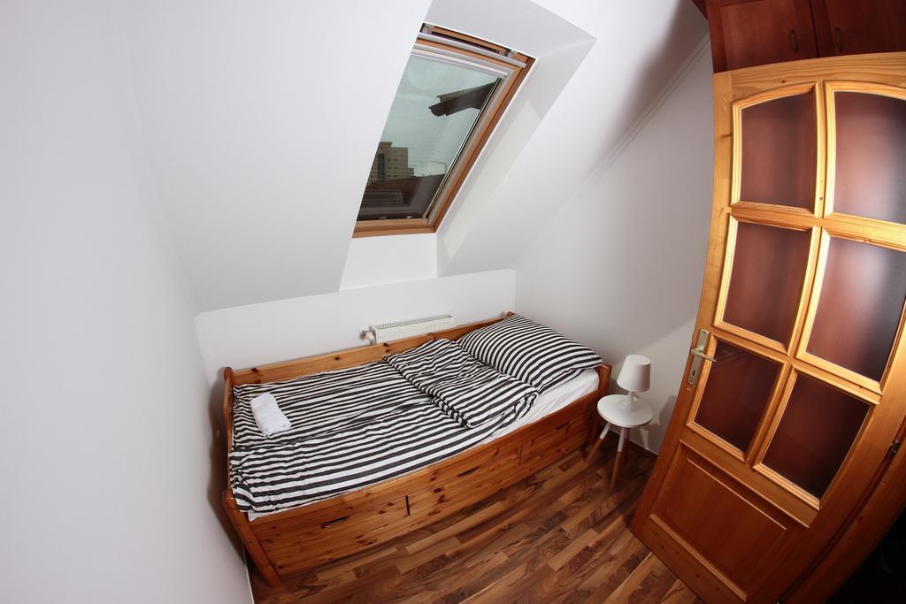 Balm Apartman Eger Bagian luar foto